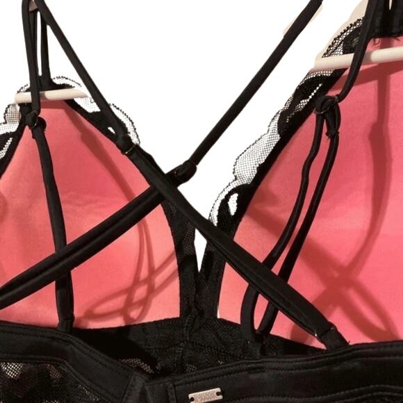 Victoria's Secret Sz Large Bra Black Lace Crossback Push Up Padded Wireless - Picture 5 of 9